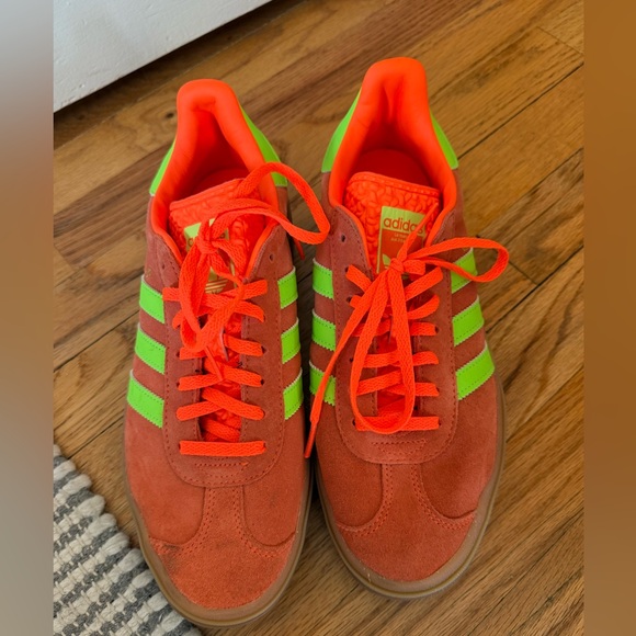 Women’s adidas gazelle 9.5 - Picture 5 of 5